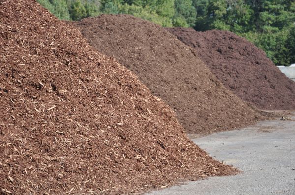 Brown Mulch Delivery in Broomfield