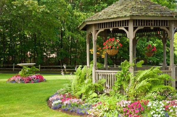 Backyard Landscaping Service in Broomfield